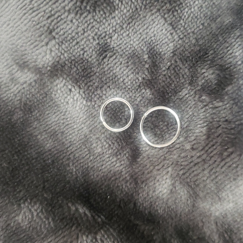 1 Nose rings Silver